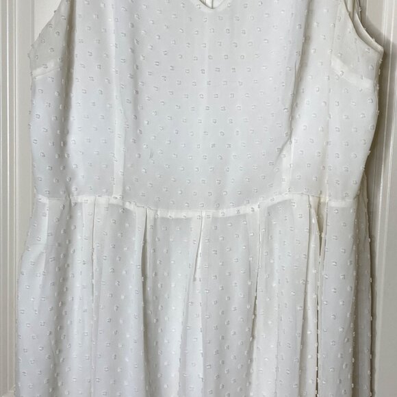 BB Dakota Swiss Dot White Dress Plus 18 Sleeveless V-Neck - Picture 5 of 7
